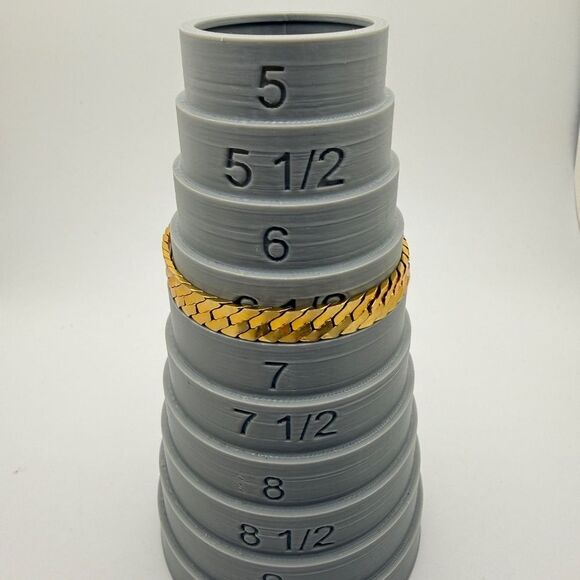 7" Vintage Gold tone metal, thick 7mm herringbone bracelet! - Picture 9 of 9